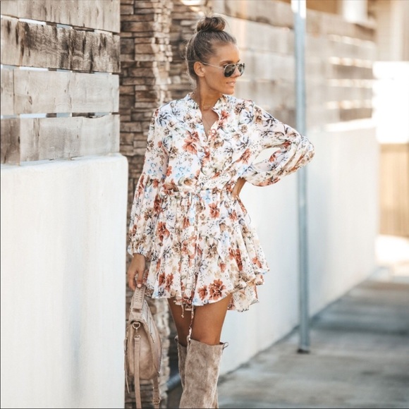 Vici Dresses & Skirts - VICI DRESS. WORN ONCE. SIZE MEDIUM.